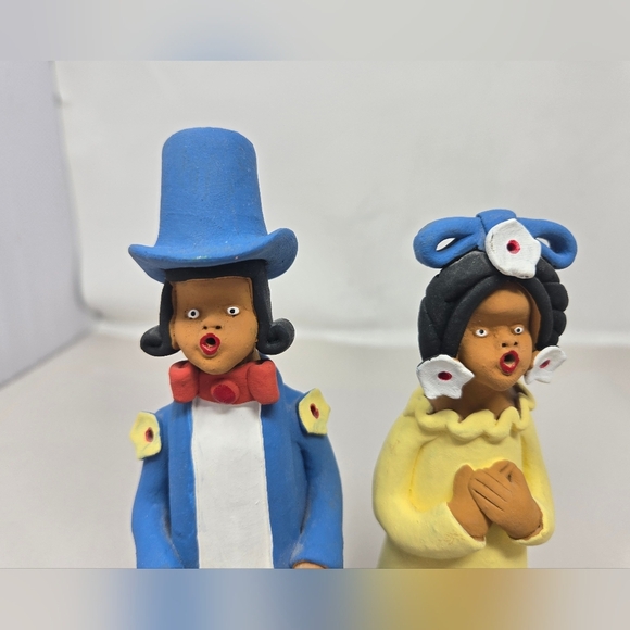 Adenildo Brazilian Folk Art Man-Women Singing Caroling 18th Century Period Look - Picture 7 of 12